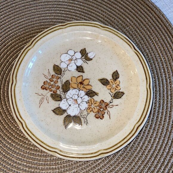 Crown Manor Handpainted Stoneware Japan Autumn Blossom 1 pc Salad 6.75" Plates - Picture 1 of 3